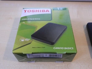 Festplatte 2.5 Zoll Externe Tragbare Toshiba Canvio Basics 1TB - Bild 1 von 4