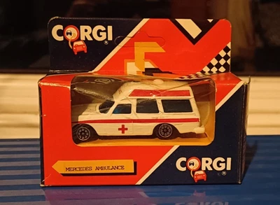 CORGI MERCEDES AMBULANCE J67/1 (Original/Boxed) - Image 1 of 4