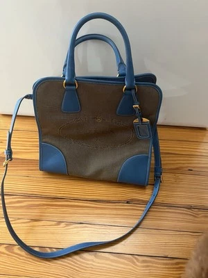 Cartera Prada de cuero azul y lona marrón. Sin rasguños ni manchas Foto 1 de 4