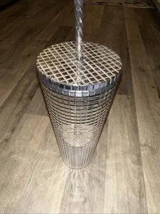 Starbucks Vaso Frío Sirena Logo 2023 - Disco Cromo Plata VENTI 24oz - Imagen 1 de 1