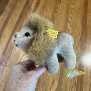Steiff Löwe der Löwe 1461/12 mit Knopf und Etikett - Bild 1 von 10