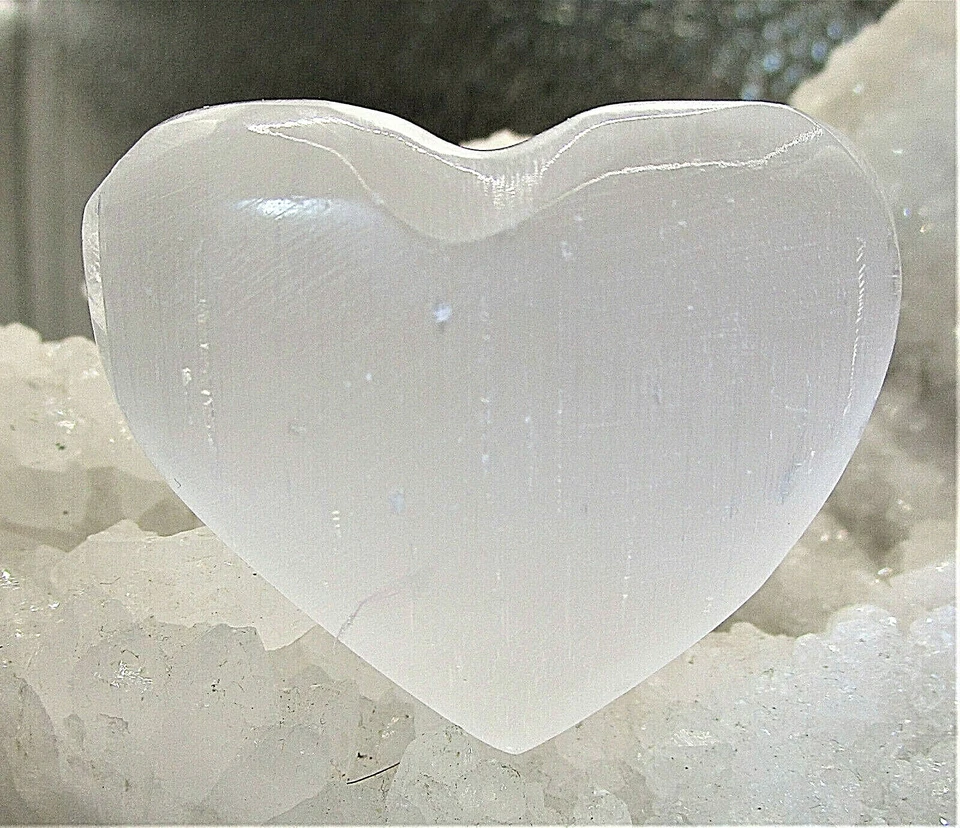 SELENIT    Herz  HANDSCHMEICHLER   bauchig    29 Gramm    Nr.4 - Bild 1 von 1