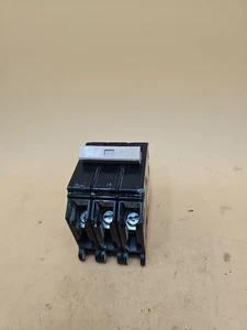 Eaton Cutler Hammer CH360 3 Pole 60 Amp Type CH Circuit Breaker. Plastic Foot - Picture 1 of 7