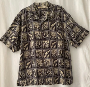 Tommy Bahama ๐ men's size L black beige tropical print short sleeve shirt SiLK - Picture 1 of 4