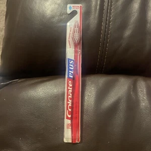 Colgate plus Soft Full Head bristle toothbrush Red full diamond head Medium - Picture 1 of 4