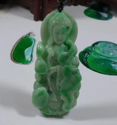 Fine Natural Type A Green Jadeite Jade Lotus Kwan-yin Antique Pendant  - Image 1 of 4