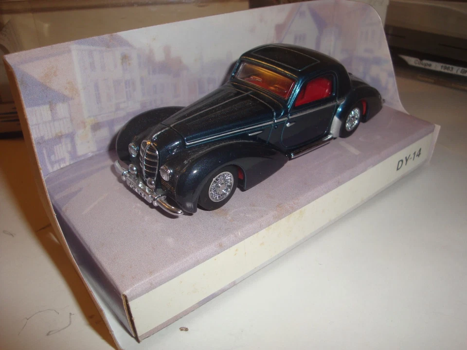DINKY- DY-14 - DELAHAYE 145 coupé  bleu nuit  1937 - Photo 1/1