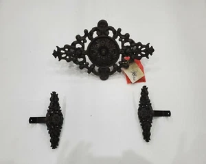 Neu im Karton handgefertigtes Casa Artistica großes gusseisernes Metallvorhang-Rückband-Set FLB-71 - Bild 1 von 2