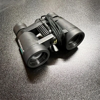 Insta Focus Power View Binoculars By Bushnell 4 x 30 birding  - Image 1 of 4