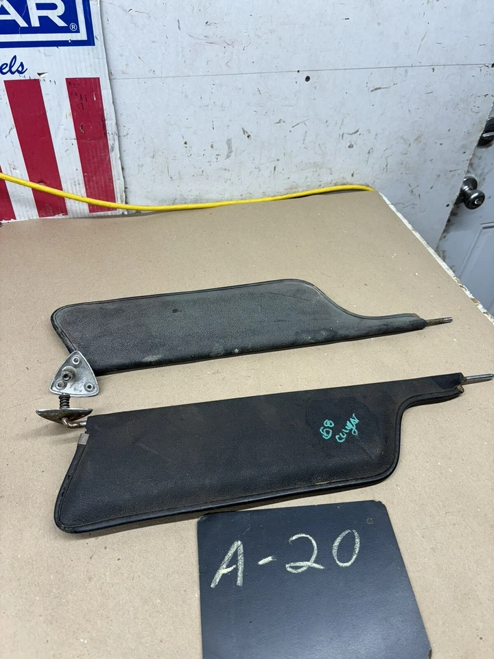 Juego de pares de parasoles Ford Mercury Galaxie Mustang 1962-1968 negro 1967 OEM Cougar Foto 1 de 4