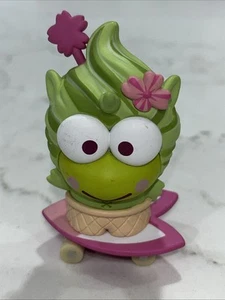 Tokidoki x Hello Kitty & Friends Serie 3 Fiore di Ciliegio: Keroppi Figura 2 3/4" - Foto 1 di 2