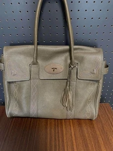Bolso de Mano Mulberry Bayswater Cuero Bordado Patrón Verde Tamaño A4 Almacenamiento - Imagen 1 de 10