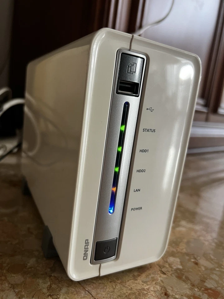 NAS QNAP TS-212P 2x 0,5GB RED HDD LAN 1Gb Usato pochissimo - Immagine 1 di 2