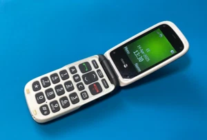 Doro PhoneEasy 611/612 Flip Phone, OAP, SOS, Loud Clear, Unlocked, Fully Tested - Picture 1 of 5