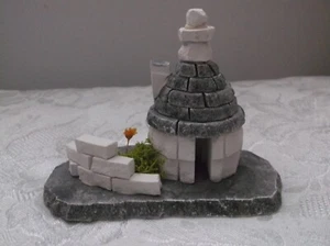 The Trulli of Alberobello Italy Stone House small souvenir - Picture 1 of 4