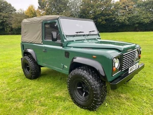 2004 Landrover Defender 90 TD5 - 11 months mot - lovely condition - Picture 1 of 14