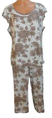 Conjunto Mixto Pijama Capri Gilligan & Omalley L/M Blanco y Tostado Top L Capri M En Muy Buen Estado Foto 1 de 4