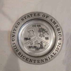 Vintage USA Bicentennial Zinn Deko Teller 1776 - 1976 Philadelphia - Bild 1 von 3