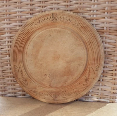 Vintage Old Carved Wooden Daily Bread Cross Wheatsheaf Board 30cms (12") Round - Image 1 of 4