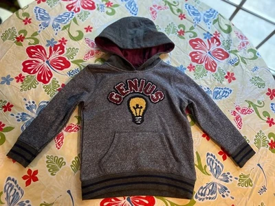 Sudadera con capucha Epic Threads Boys gris y negro jaspeado estampado Genius mezcla de algodón talla 4T Foto 1 de 4