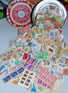 Colección de estampillas WorldWide en lata decorativa, sobre papel, lote E - Imagen 1 de 5