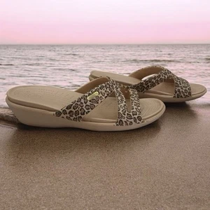 Crocs Sandals Patricia II Women Sz 9 Leopard Print Wedge Strappy Slides 3053 - Picture 1 of 6