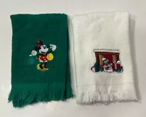 Mickey & Co. Disney Christmas Fingertip Towels Goofy Minnie Mouse 2 Pc Cotton - Picture 1 of 5
