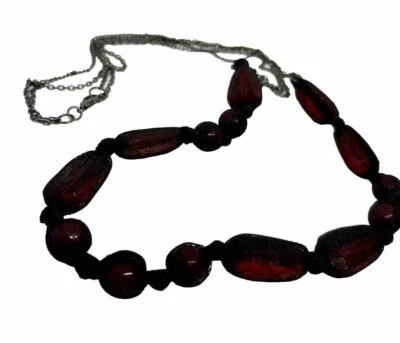 "Collar Largo Rojo Granate Cuentas de Vidrio Negro Red de Pescado Cubierta 32"" Hilo Retro Boho" Foto 1 de 4