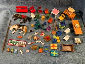 Big Lot Playmobil accessories,Horses,Tables,Chairs,Animals,Etc ,Etc, (ee) - Picture 1 of 5
