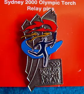 SYDNEY OLYMPIC GAMES 2000 TORCH RELAY TRIPLE 3 SILVER TORCHES RUNNING MAN PIN - Picture 1 of 1