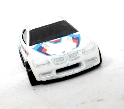  BMW M3 blanco Mattel  Foto 1 de 4