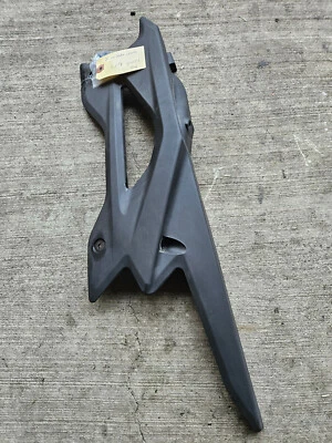 2022 2023 CF Moto CF650 650NK TAMPA DE GARFO TRASEIRA ESQUERDA CARENAGEM TAMPA - Imagem 1 de 4