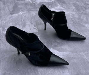 Vintage Women's PRADA Velour / Leather Fashion Heels Shoes Black Size 38 - Picture 1 of 15