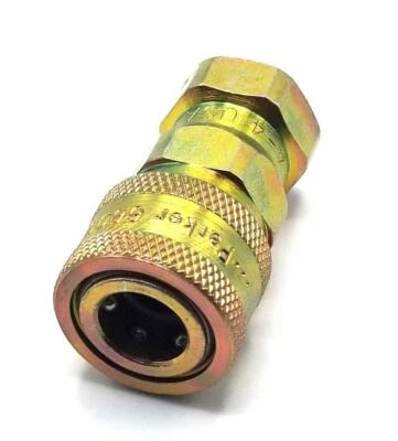 Parker 6601-4-4 Hydraulic Quick Connect Coupler  (7 Available) - Image 1 of 2