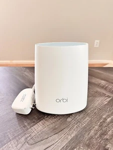 NETGEAR Orbi RBR40 - Picture 1 of 4