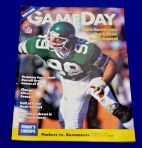Game Day Green Bay Packers v Tampa Bay Buc's 12/2/1984 Program Lambeau Field - Picture 1 of 3