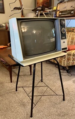 Vtg TV Stereo Stand Adjustable Sturdy Black Metal for Television / Record Player - Image 1 of 4