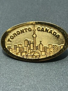 Oval Toronto, Canada Gold-Plated Pin - Picture 1 of 2
