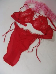 Venus BH & Panty Set 2x (22-24) Rot Spitze Open Cup Wimpern String Bikini Neu ohne Etikett - Bild 1 von 13