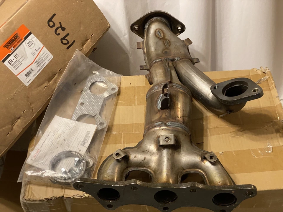 Dorman 674-111 Manifold Catalytic Converter for 2004-2011 Mitsubishi Endeavor - Image 1 of 4