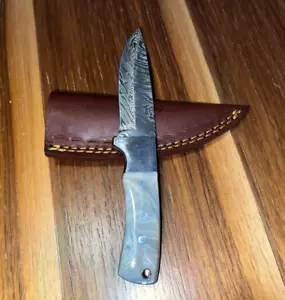 Jagdmesser Taschenmesser Resin 150 lagen Damaststahl Klinge Handgefertigt - Bild 1 von 4