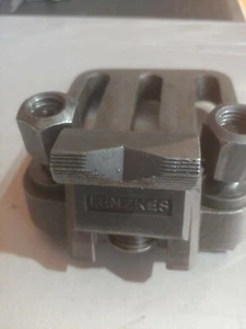 Spannklaue 008-17 mit Niederzugsbacken Lenzkes, Schlitzbreite f M16 , 1Stück, - Bild 1 von 3