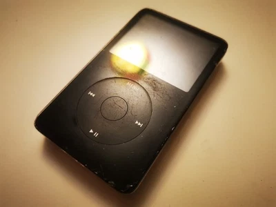 Apple iPod Classic 5th Generation 80gb - Image 1 of 4