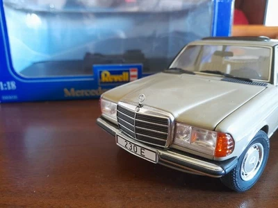 Mercedes E230  W123  Revell 1 18 - Immagine 1 di 4