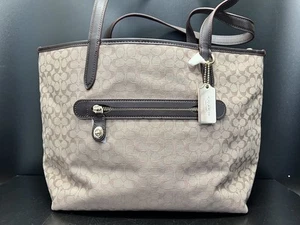 Coach Handbag - Picture 1 of 5
