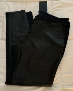 NWT WOMENS Harley Davidson Black DENIM AND COMPRESSION SIZE 34 (Shinny Front ) - Picture 1 of 4