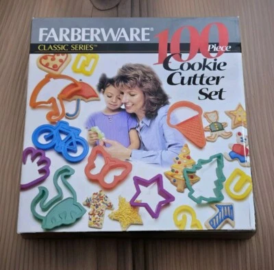 Juego Cortador de Galletas Farberware Serie Clásica 100 Piezas Accesorios para Hornear Cocina Foto 1 de 4