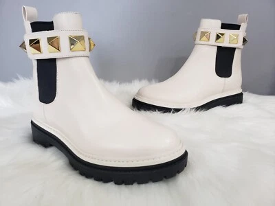 Botas Chelsea NOVO TAMANHO 8 Ouro Branco MICHAEL Michael Kors Stark Pyramid Studs - Imagem 1 de 4