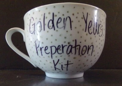 KIT DE PREPARACIÓN AÑOS DORADOS, 20 OZ. Taza de café/dinero blanca para todos los días, nueva sin caja Foto 1 de 4