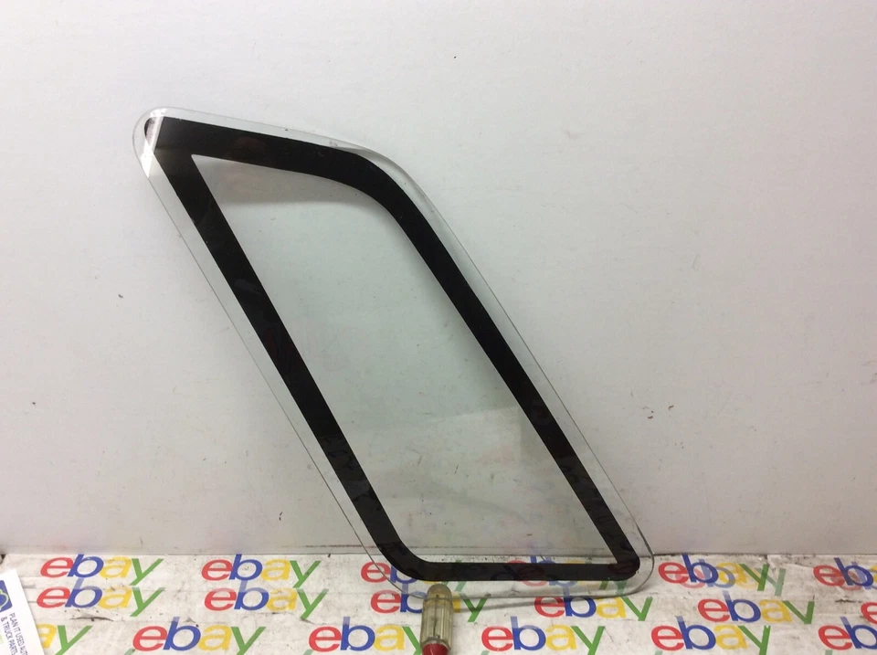 1975 1976 1978 1979 年 1980 年格拉纳达君主左后方四分之一玻璃原始设备制造商 — 第 1/2 张图片